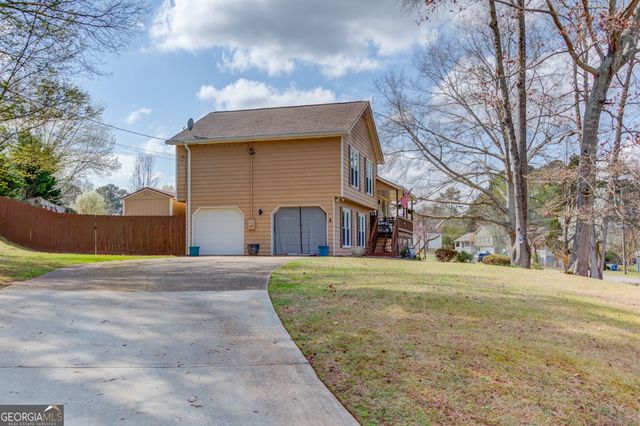 1521 Hunters Cove, Auburn, GA 30011