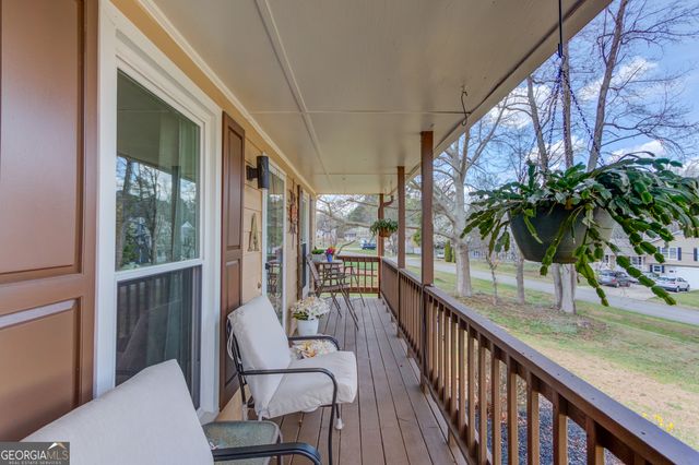 1521 Hunters Cove, Auburn, GA 30011