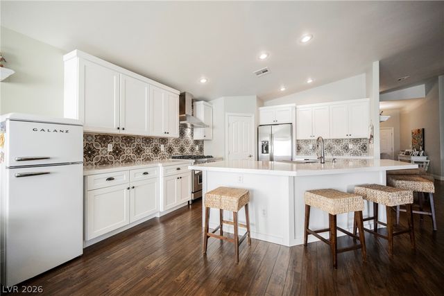 10246 Mountain Majesty Street, Las Vegas, NV 89131