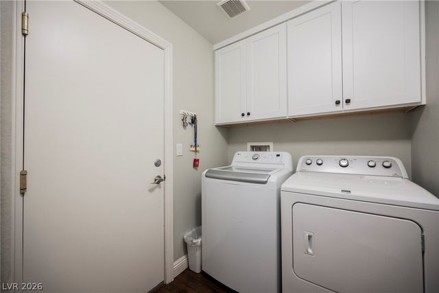 10246 Mountain Majesty Street, Las Vegas, NV 89131