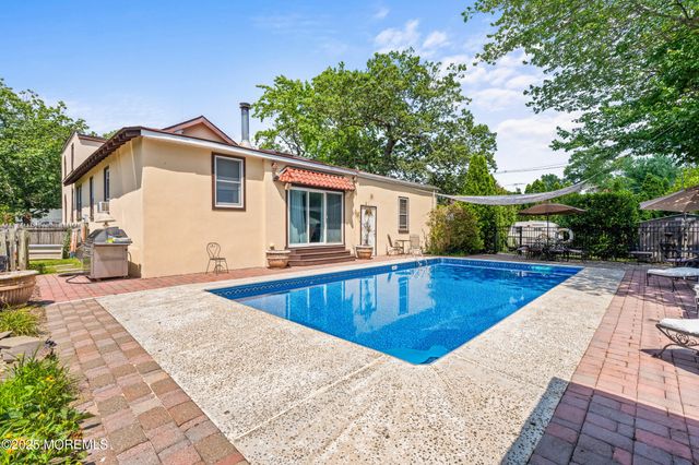 400 Grassmere Avenue, Interlaken, NJ 07712