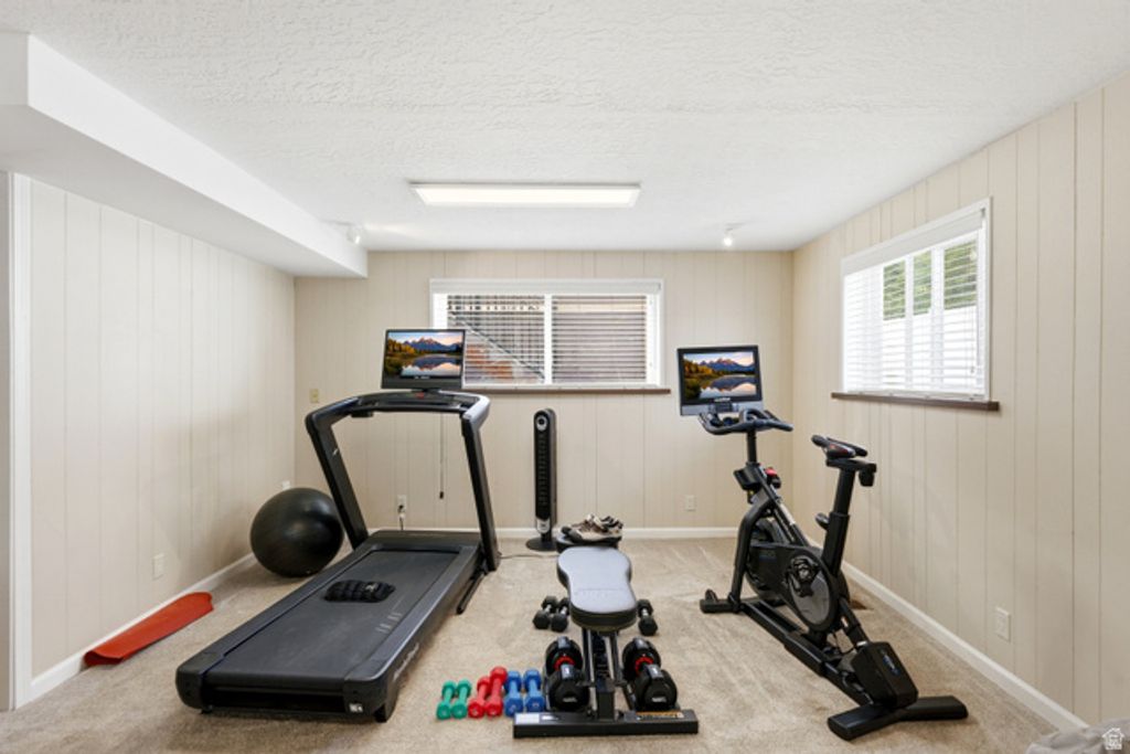 Image 27 of property listing at 2052 E 3780 S, Millcreek, UT 84109
