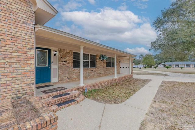 2700 Nandora Ave, Pensacola, FL 32526