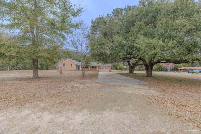 2700 Nandora Ave, Pensacola, FL 32526