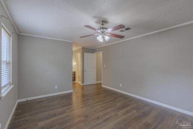 2700 Nandora Ave, Pensacola, FL 32526