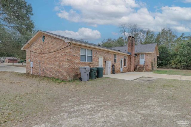 2700 Nandora Ave, Pensacola, FL 32526