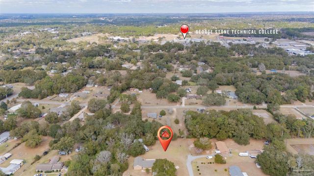 2700 Nandora Ave, Pensacola, FL 32526