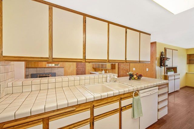 8163 Woodleaf Dr, Fair Oaks, CA 95628