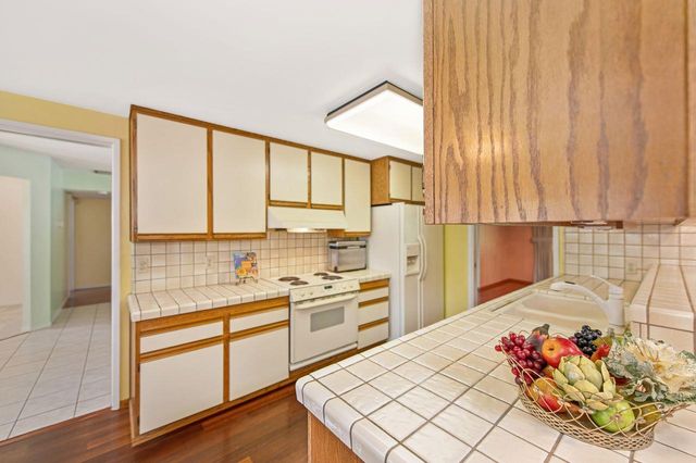 8163 Woodleaf Dr, Fair Oaks, CA 95628