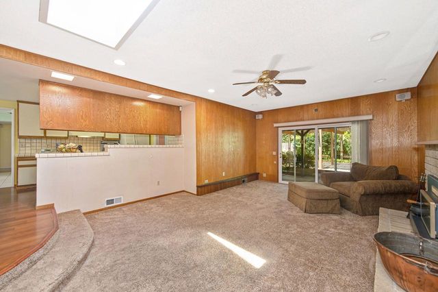 8163 Woodleaf Dr, Fair Oaks, CA 95628