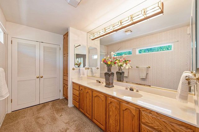 8163 Woodleaf Dr, Fair Oaks, CA 95628