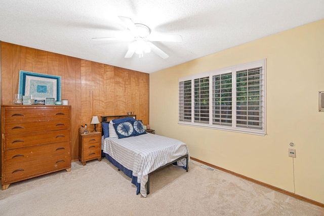 8163 Woodleaf Dr, Fair Oaks, CA 95628