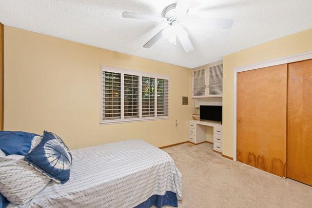 8163 Woodleaf Dr, Fair Oaks, CA 95628