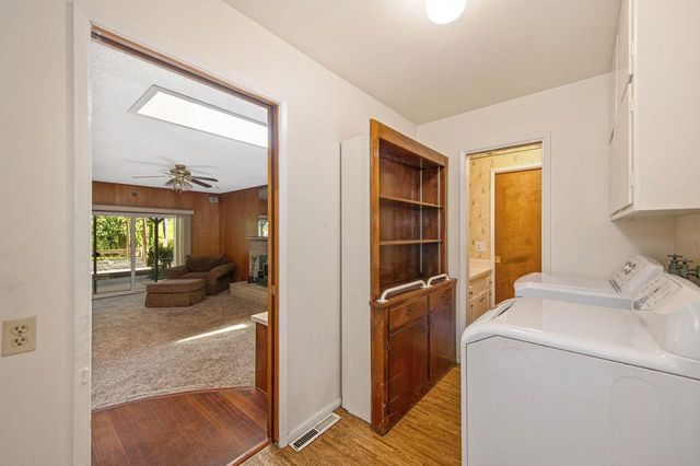 8163 Woodleaf Dr, Fair Oaks, CA 95628