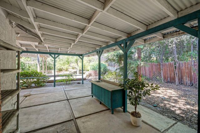 8163 Woodleaf Dr, Fair Oaks, CA 95628