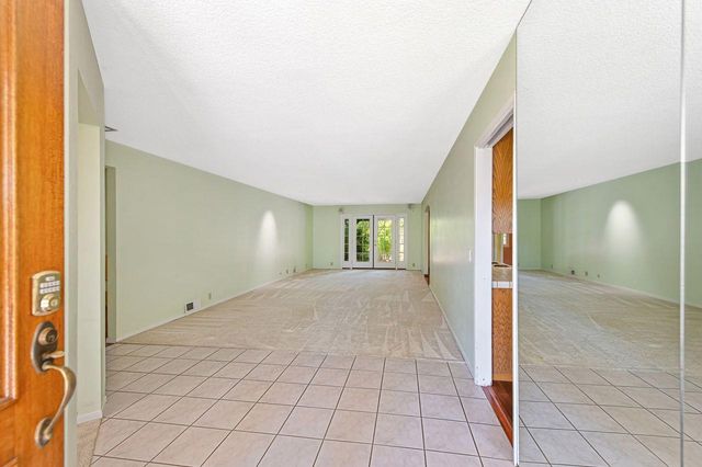8163 Woodleaf Dr, Fair Oaks, CA 95628