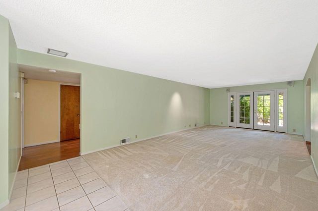 8163 Woodleaf Dr, Fair Oaks, CA 95628