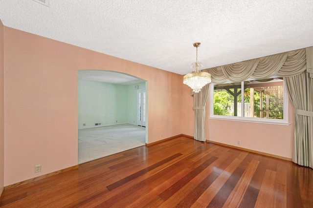 8163 Woodleaf Dr, Fair Oaks, CA 95628