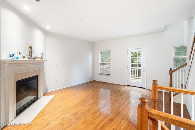 39 W Aspen Way, Aberdeen, NJ 07747