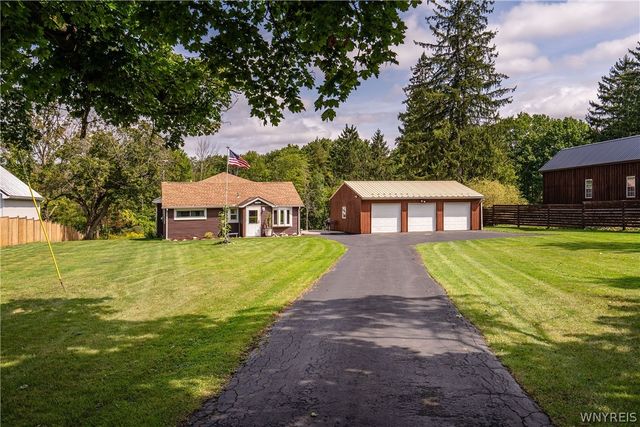 6551 Taylor Road, Hamburg, NY 14075