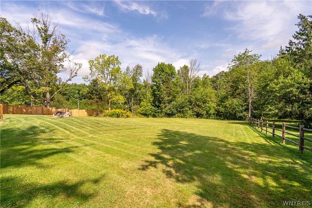 6551 Taylor Road, Hamburg, NY 14075
