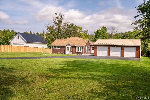 6551 Taylor Road, Hamburg, NY 14075