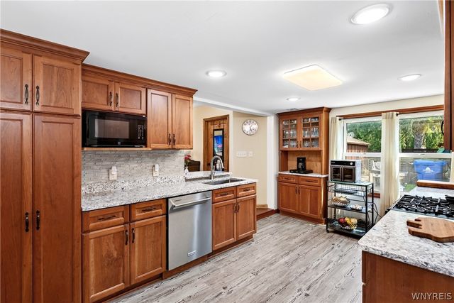 6551 Taylor Road, Hamburg, NY 14075