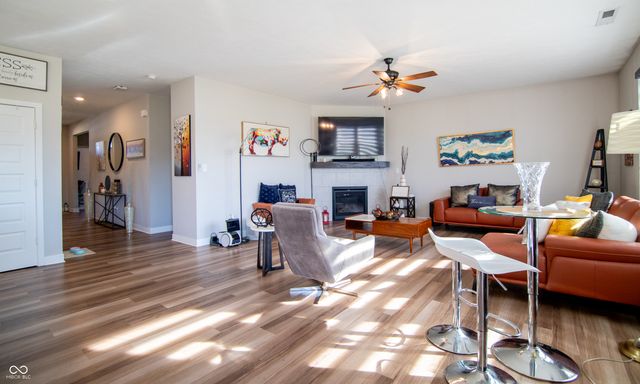 20022 Willenhall Way, Westfield, IN 46074