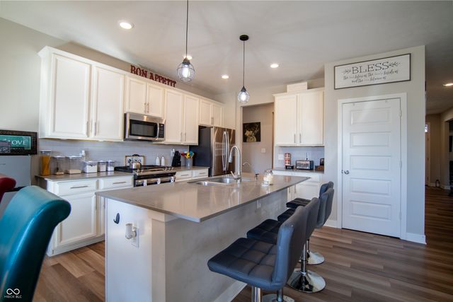 20022 Willenhall Way, Westfield, IN 46074