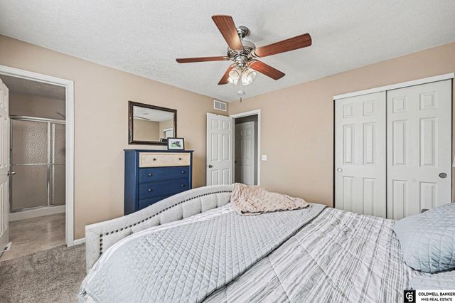 7816 S 159th Street, Omaha, NE 68136