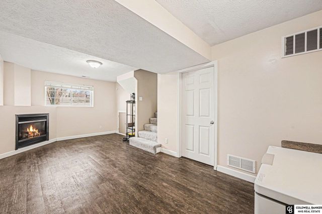 7816 S 159th Street, Omaha, NE 68136