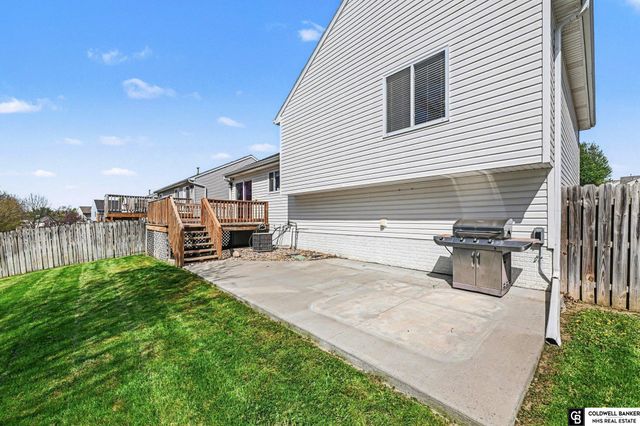 7816 S 159th Street, Omaha, NE 68136