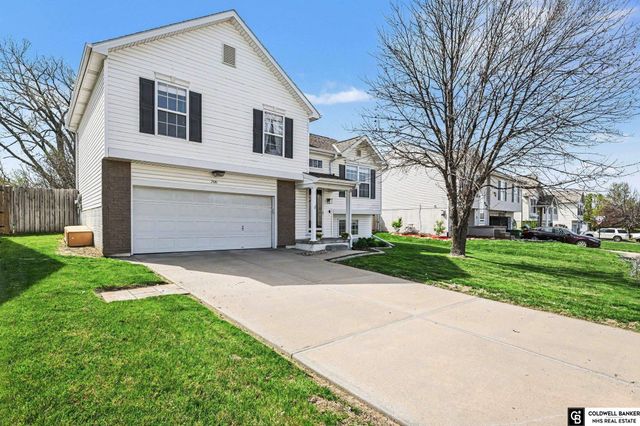 7816 S 159th Street, Omaha, NE 68136