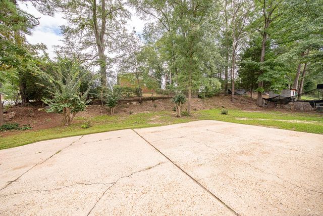 5833 Gleneden Drive, Columbus, GA 31907