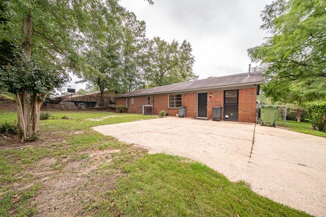 5833 Gleneden Drive, Columbus, GA 31907