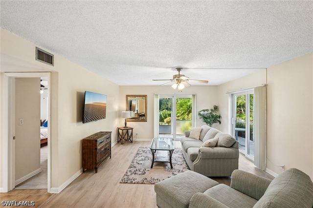 248 Palm DR 5, Naples, FL 34112