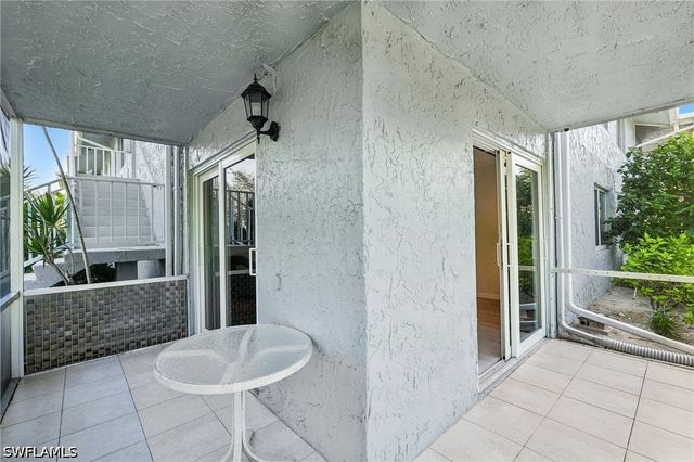 248 Palm DR 5, Naples, FL 34112