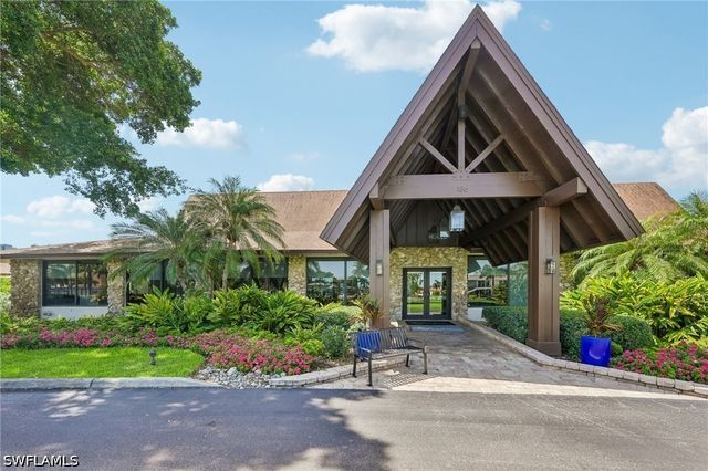 248 Palm DR 5, Naples, FL 34112