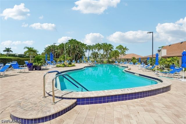 248 Palm DR 5, Naples, FL 34112