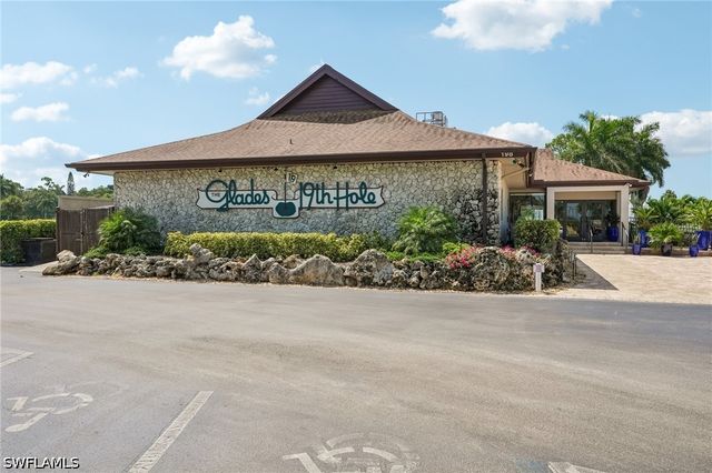 248 Palm DR 5, Naples, FL 34112