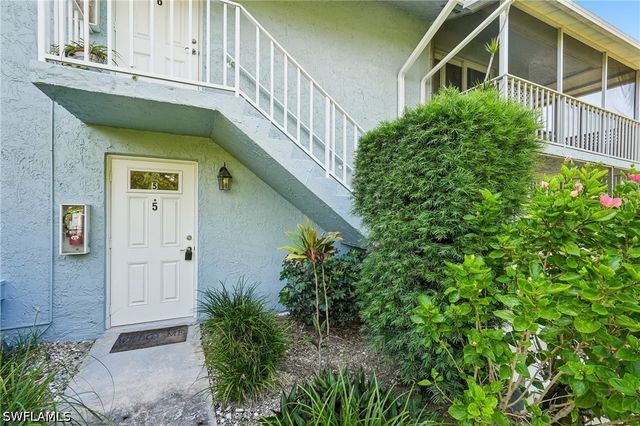248 Palm DR 5, Naples, FL 34112