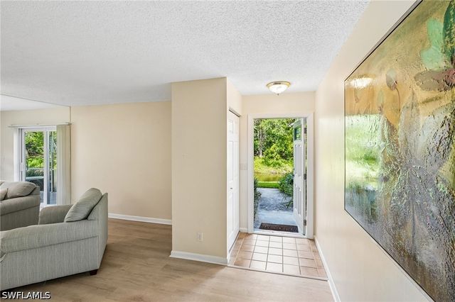 248 Palm DR 5, Naples, FL 34112