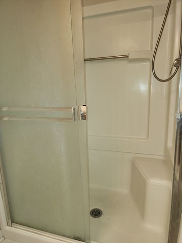 1171 N RED OAK Circle 4, Round Lake Beach, IL 60073