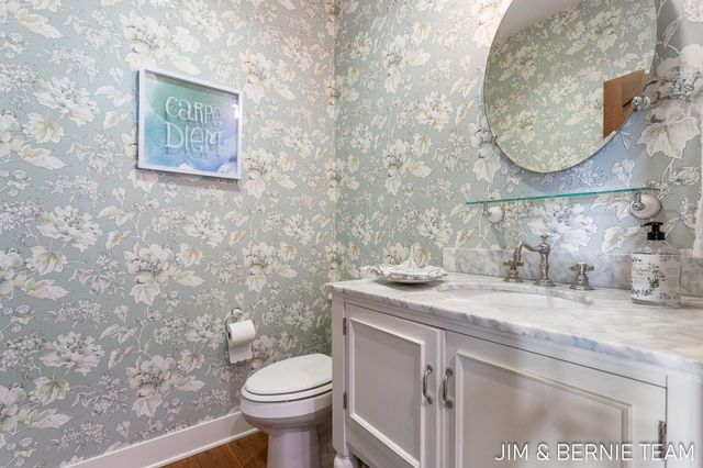 6332 Old Allegan Road, Saugatuck Twp, MI 49453