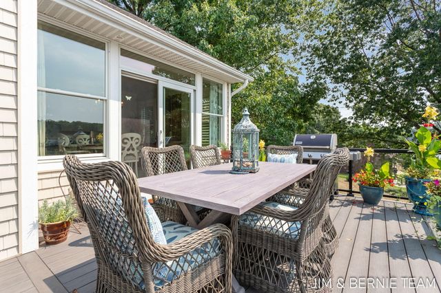 6332 Old Allegan Road, Saugatuck Twp, MI 49453