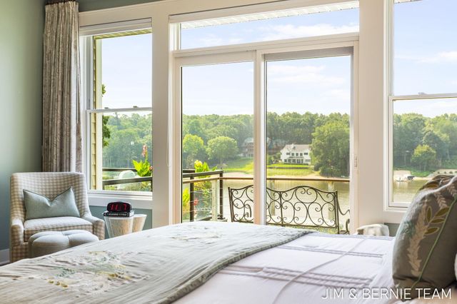 6332 Old Allegan Road, Saugatuck Twp, MI 49453