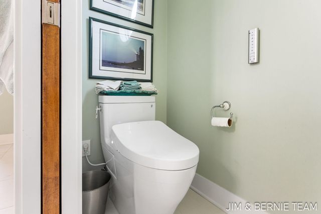 6332 Old Allegan Road, Saugatuck Twp, MI 49453