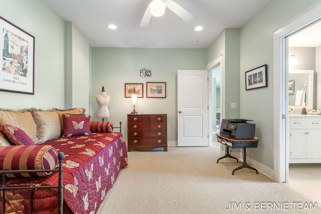 6332 Old Allegan Road, Saugatuck Twp, MI 49453