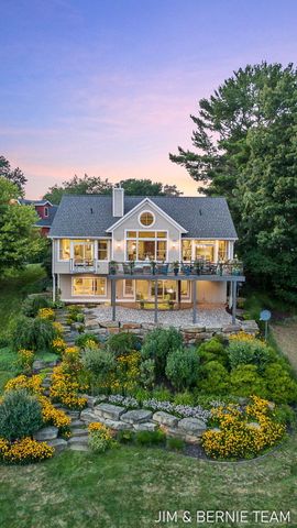 6332 Old Allegan Road, Saugatuck Twp, MI 49453