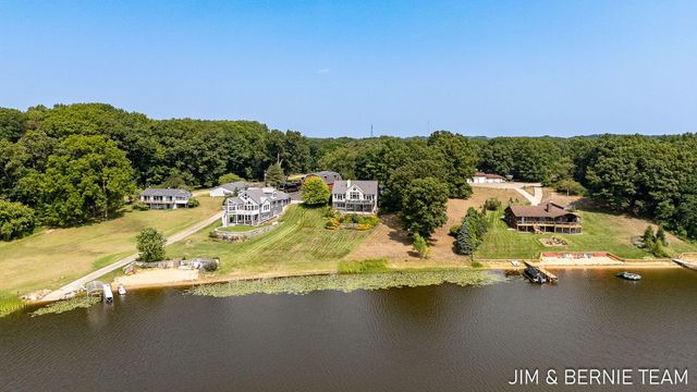 6332 Old Allegan Road, Saugatuck Twp, MI 49453